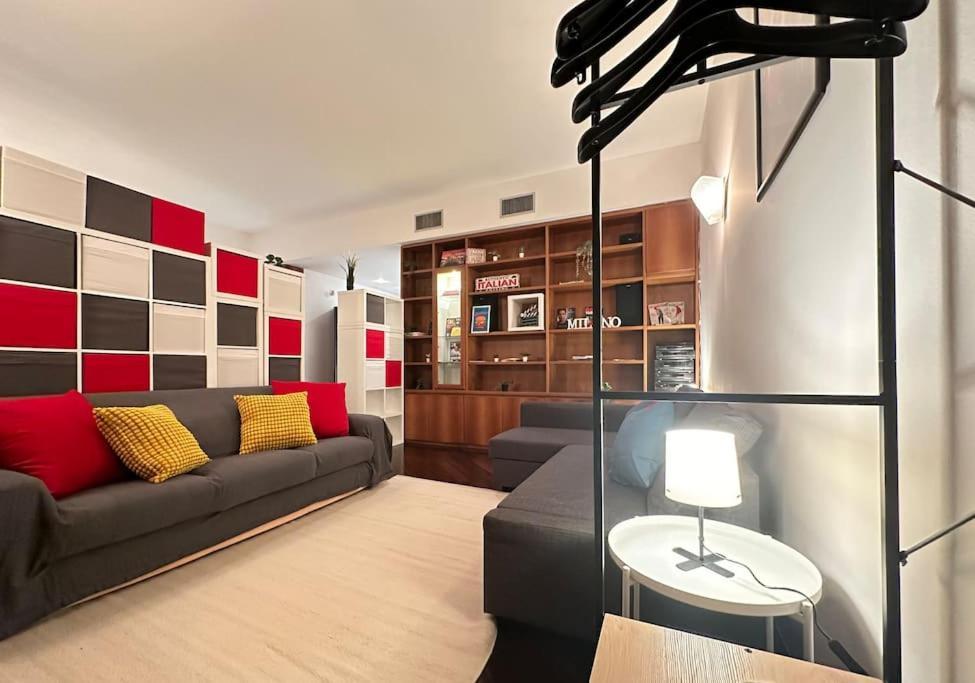 Apartment Jacuzzi-idrotherapy Duomo 5 Min Qcterme 100m